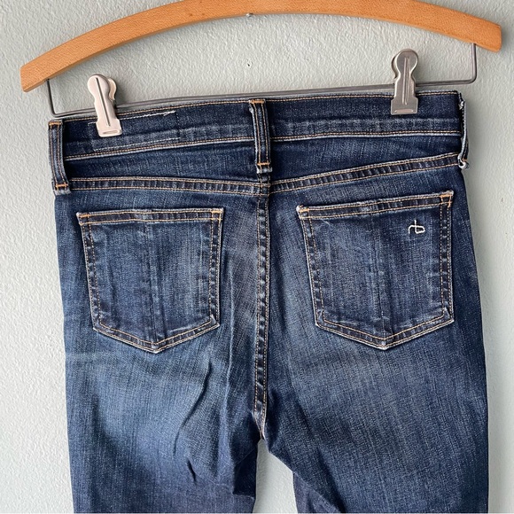 Rag & Bone | Dark Wash Straight Leg Mid-Rise Crop Jeans Frayd Doheny - Picture 6 of 9